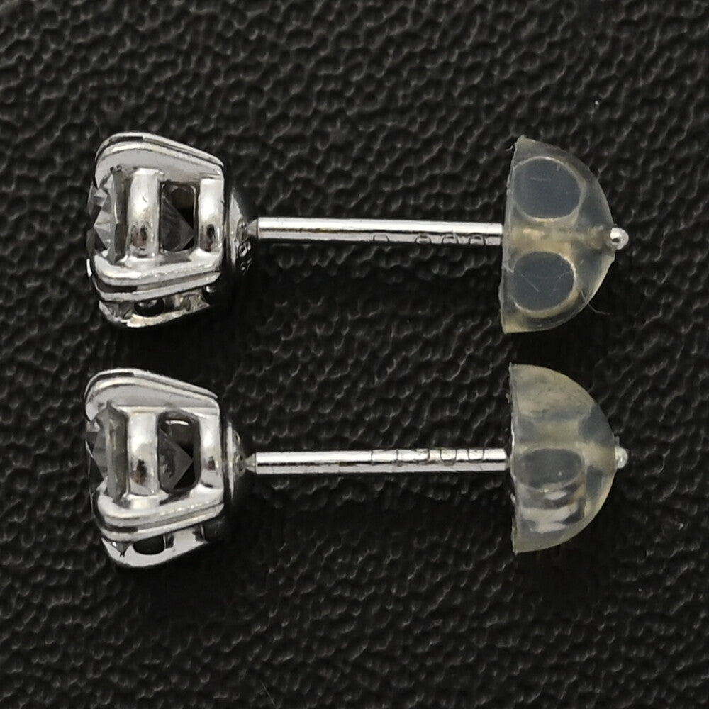 ダイヤモンド ピアス