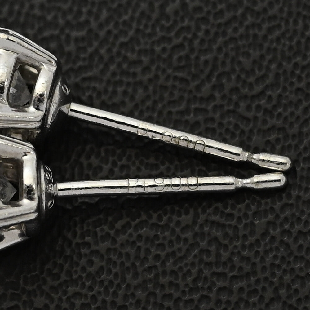 ダイヤモンド ピアス