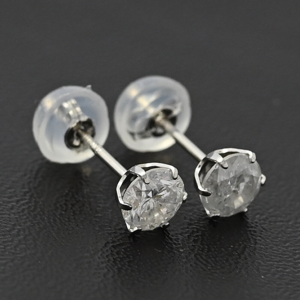 ダイヤモンド ピアス