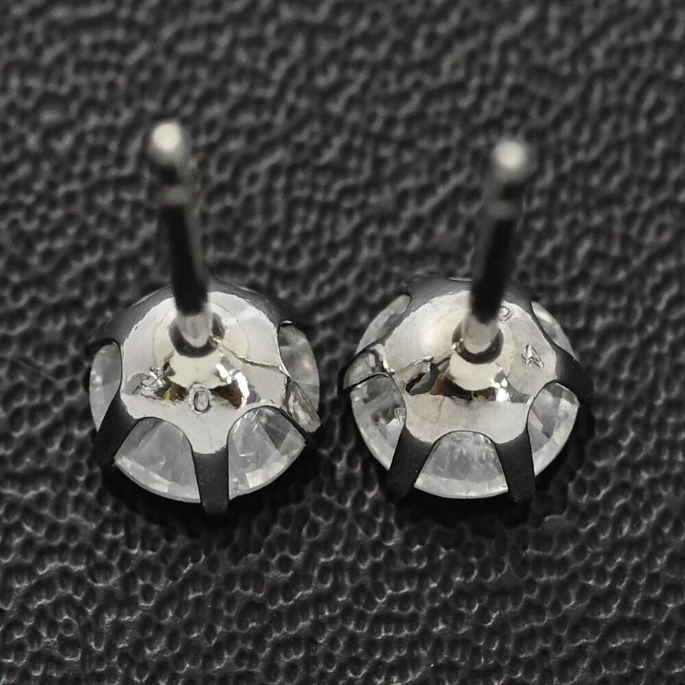 ダイヤモンド ピアス