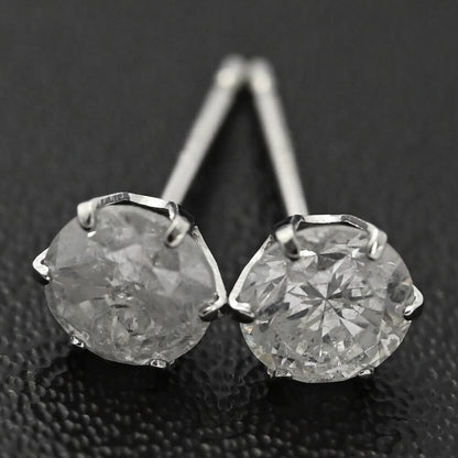 ダイヤモンド ピアス