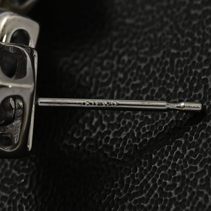 ダイヤモンド ピアス