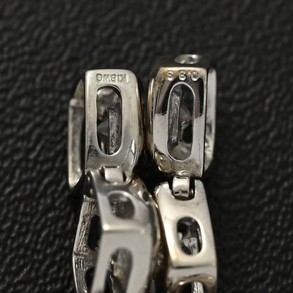 ダイヤモンド ピアス