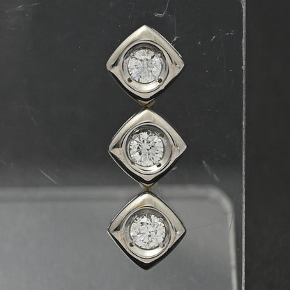 ダイヤモンド ピアス