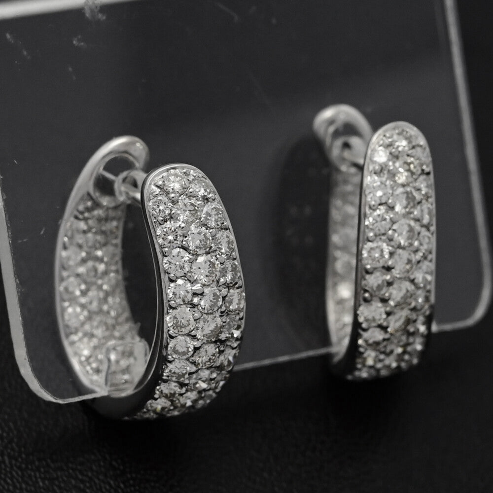 ダイヤモンド ピアス