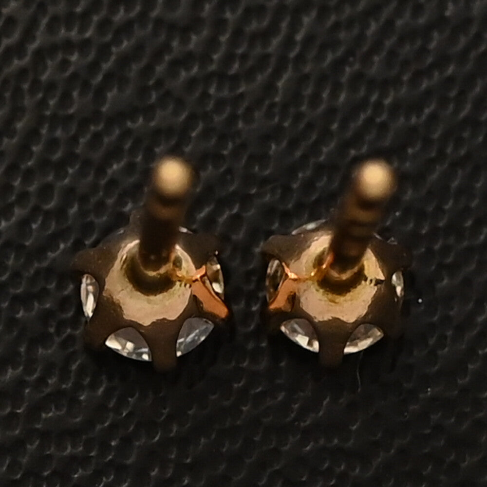 ダイヤモンド ピアス