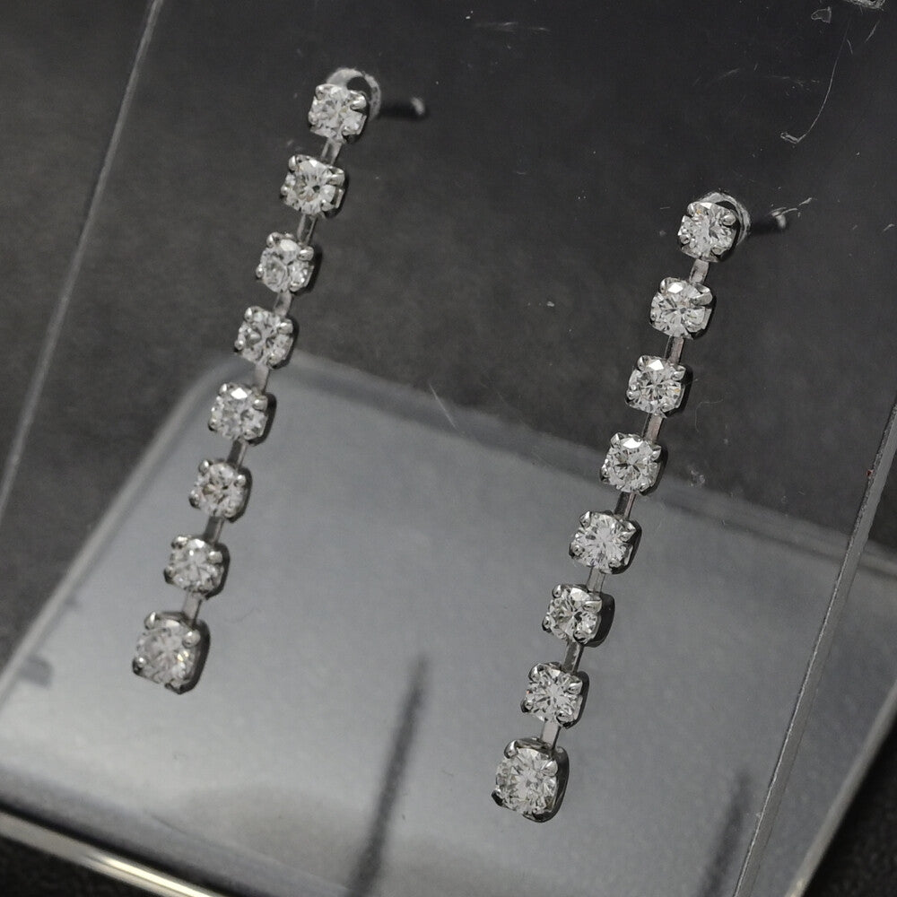 ダイヤモンド ピアス