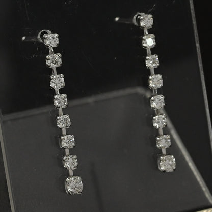 ダイヤモンド ピアス