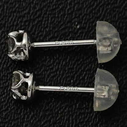 ダイヤモンド ピアス