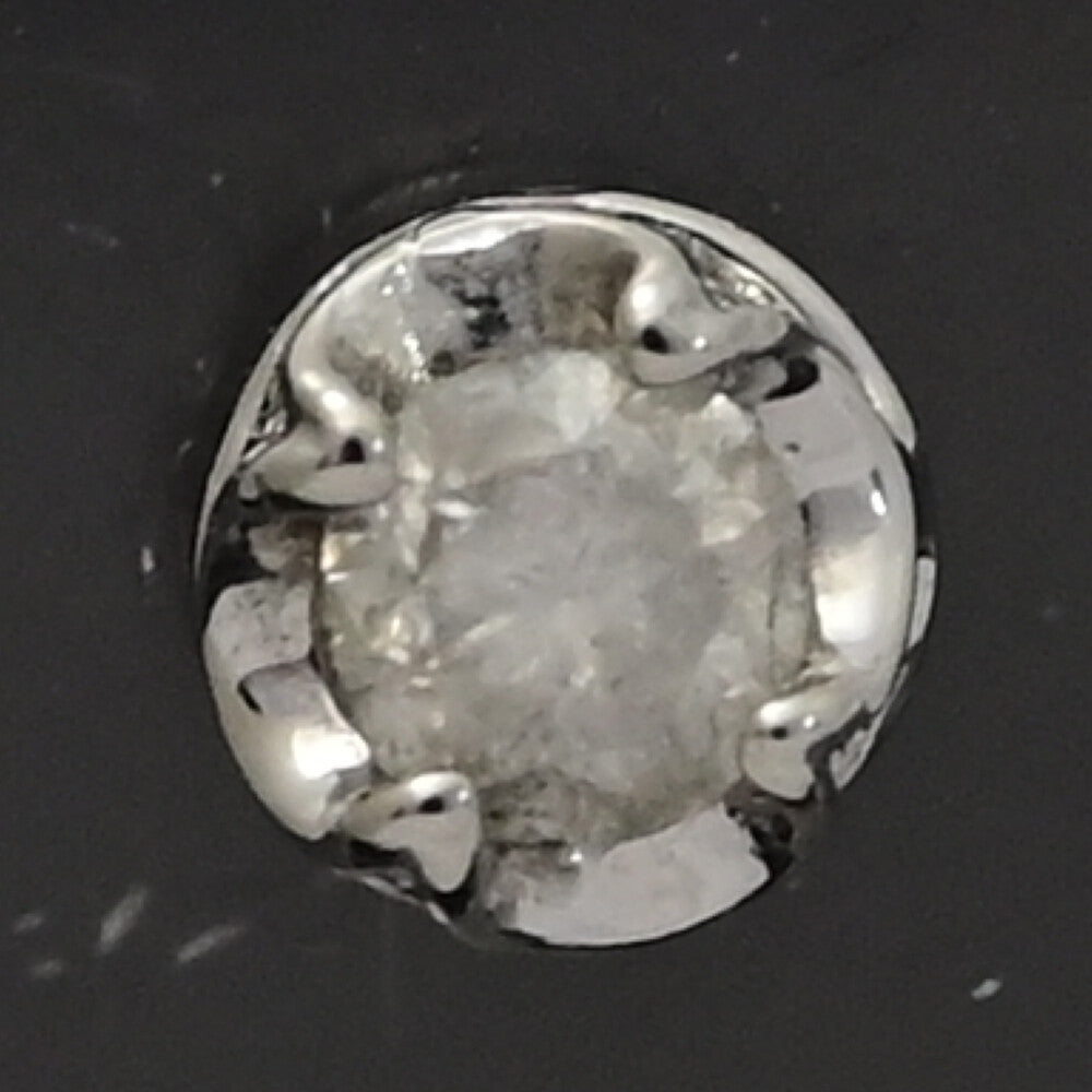 ダイヤモンド ピアス