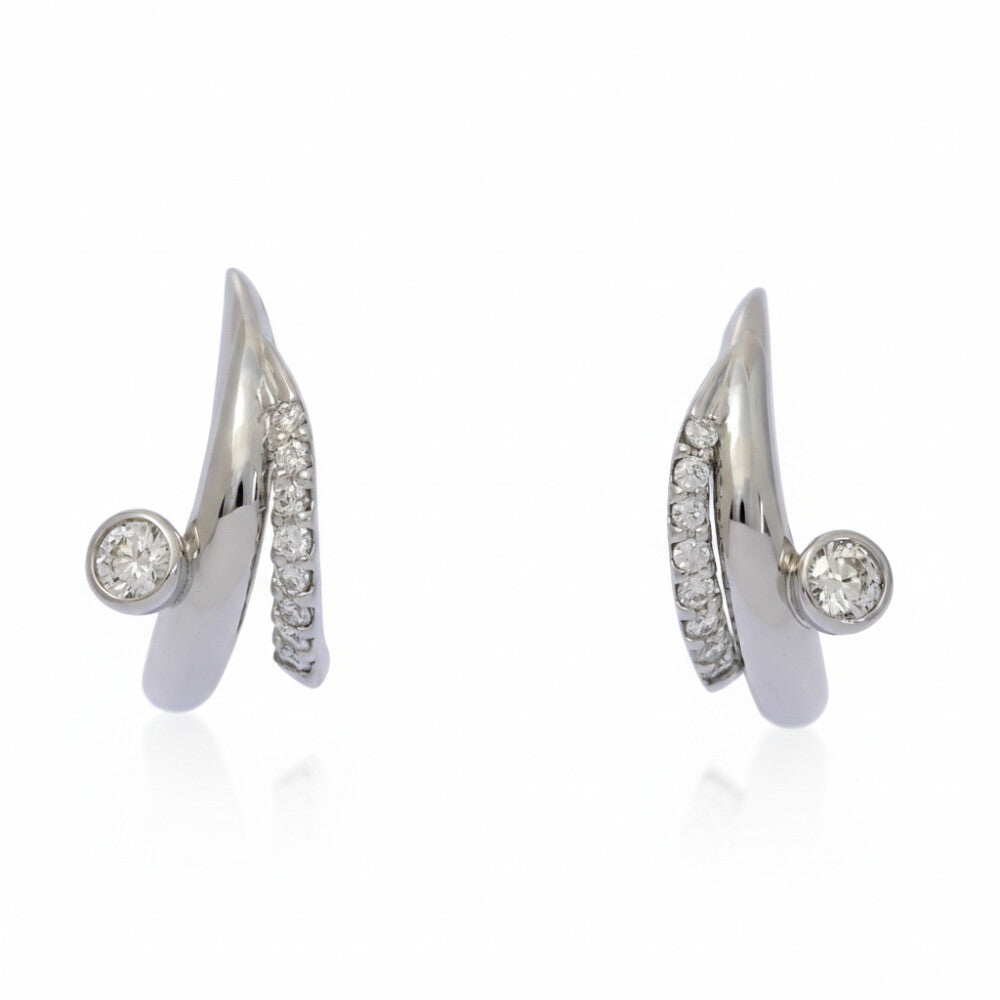 ダイヤモンド ピアス