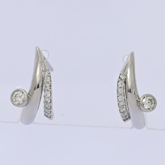 ダイヤモンド ピアス