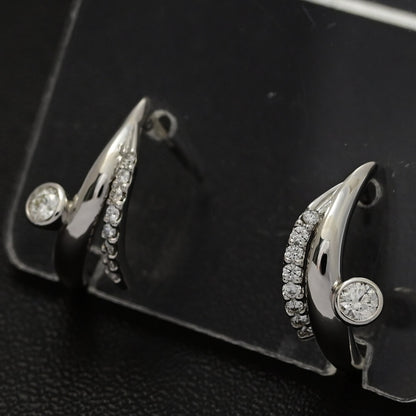 ダイヤモンド ピアス