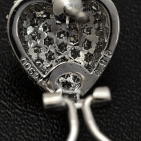 ダイヤモンド ピアス