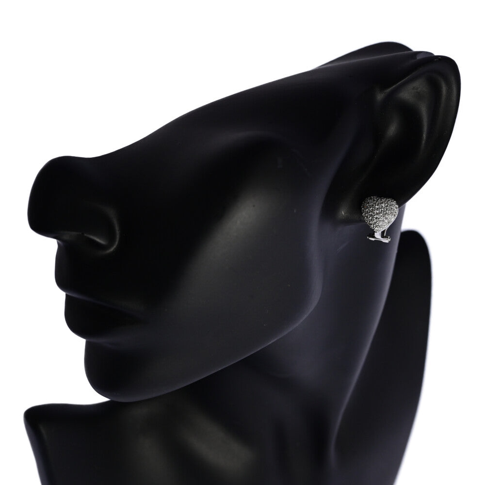 ダイヤモンド ピアス