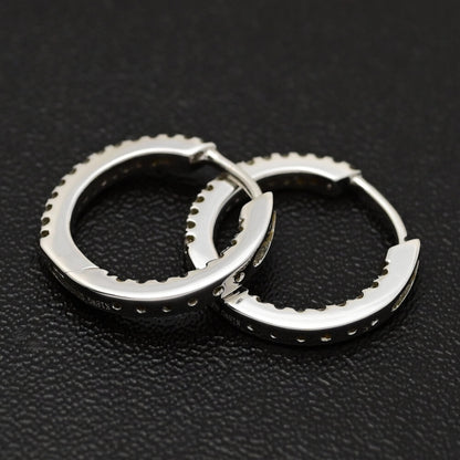 ダイヤモンド ピアス