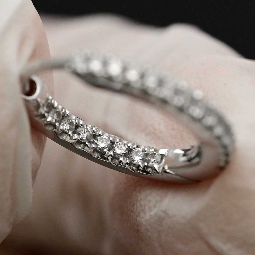 ダイヤモンド ピアス