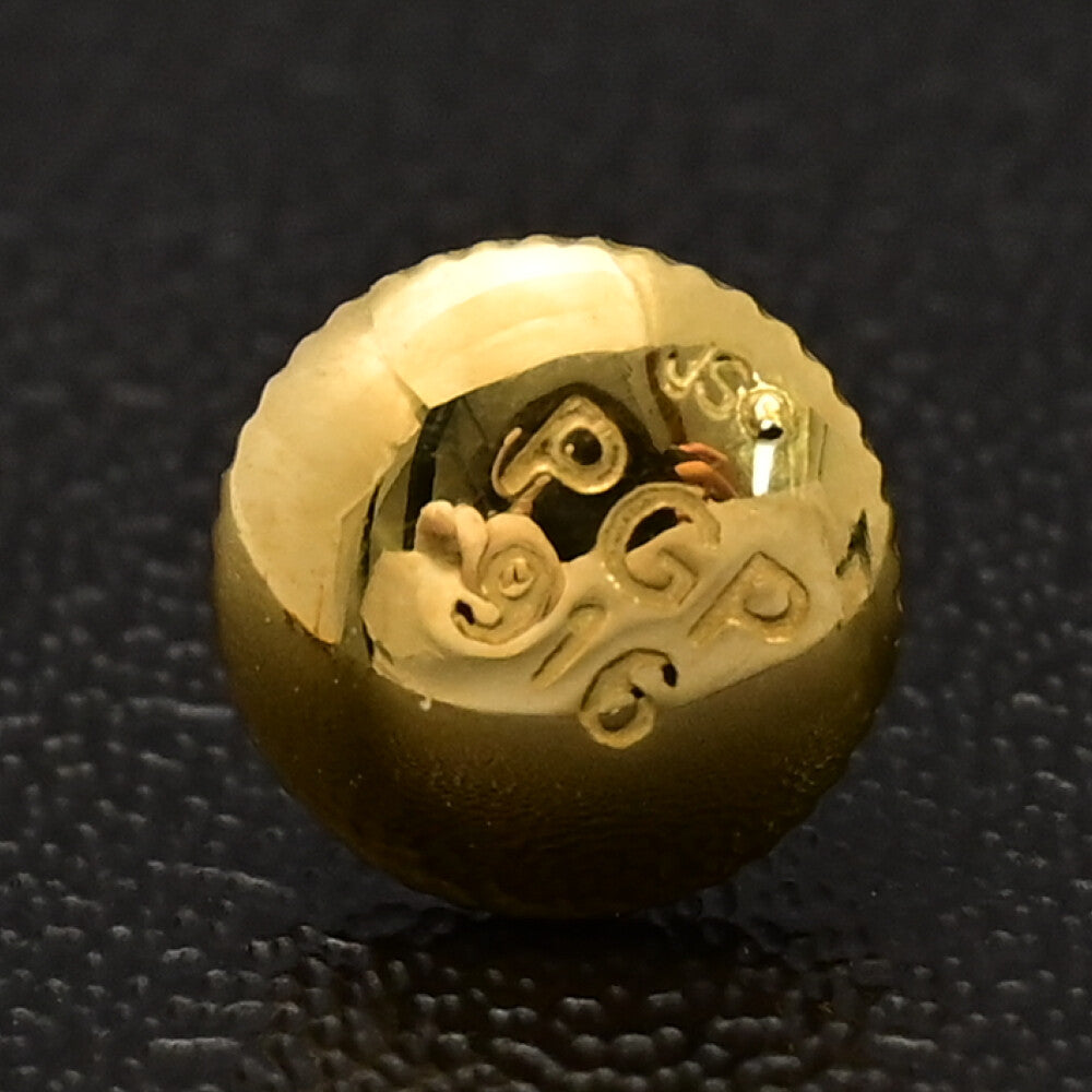 ダイヤモンド ピアス