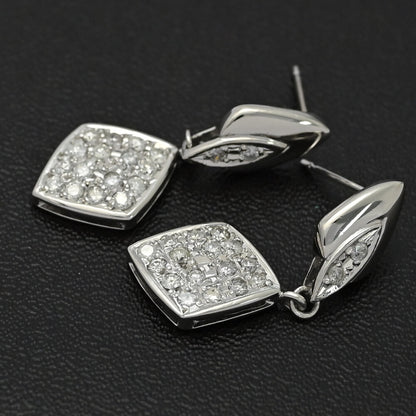ダイヤモンド ピアス