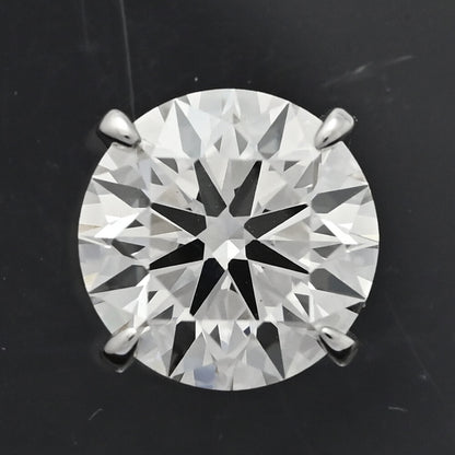 ダイヤモンド ピアス