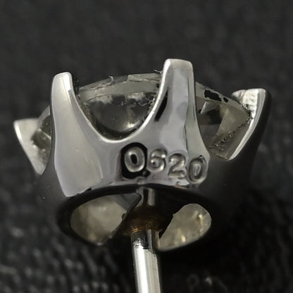 ダイヤモンド ピアス
