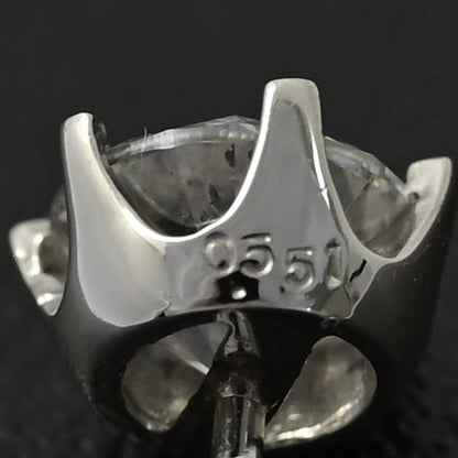 ダイヤモンド ピアス