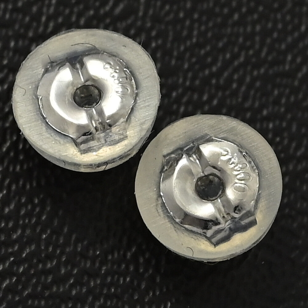 ダイヤモンド ピアス