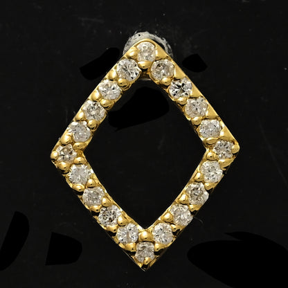 ダイヤモンド ピアス