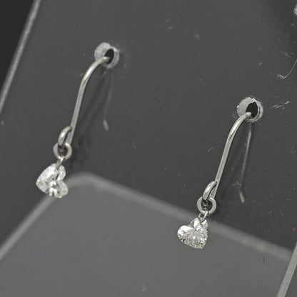 ダイヤモンド ピアス
