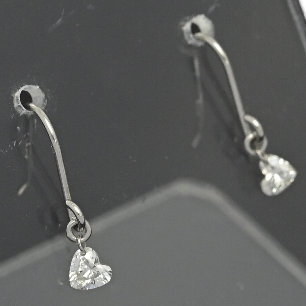 ダイヤモンド ピアス