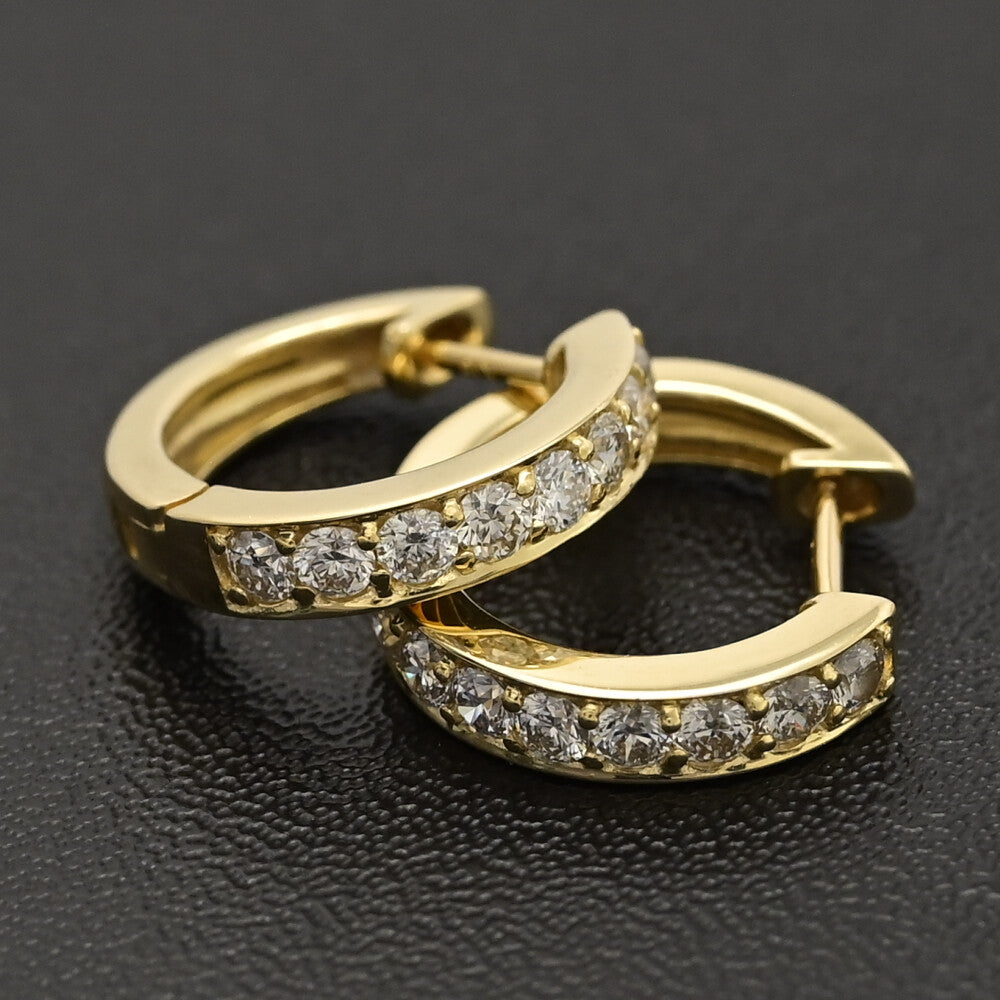 ダイヤモンド ピアス