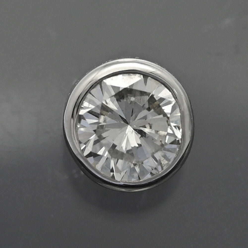 ダイヤモンド ピアス