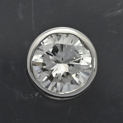 ダイヤモンド ピアス