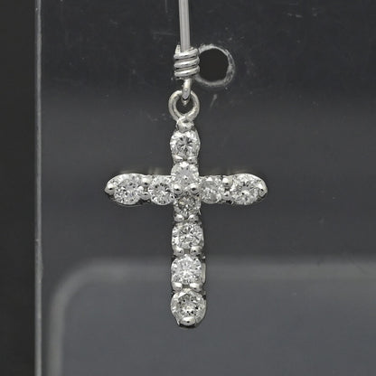 ダイヤモンド ピアス