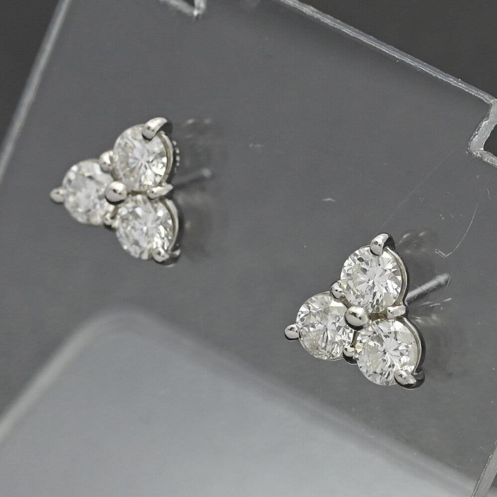 ダイヤモンド ピアス