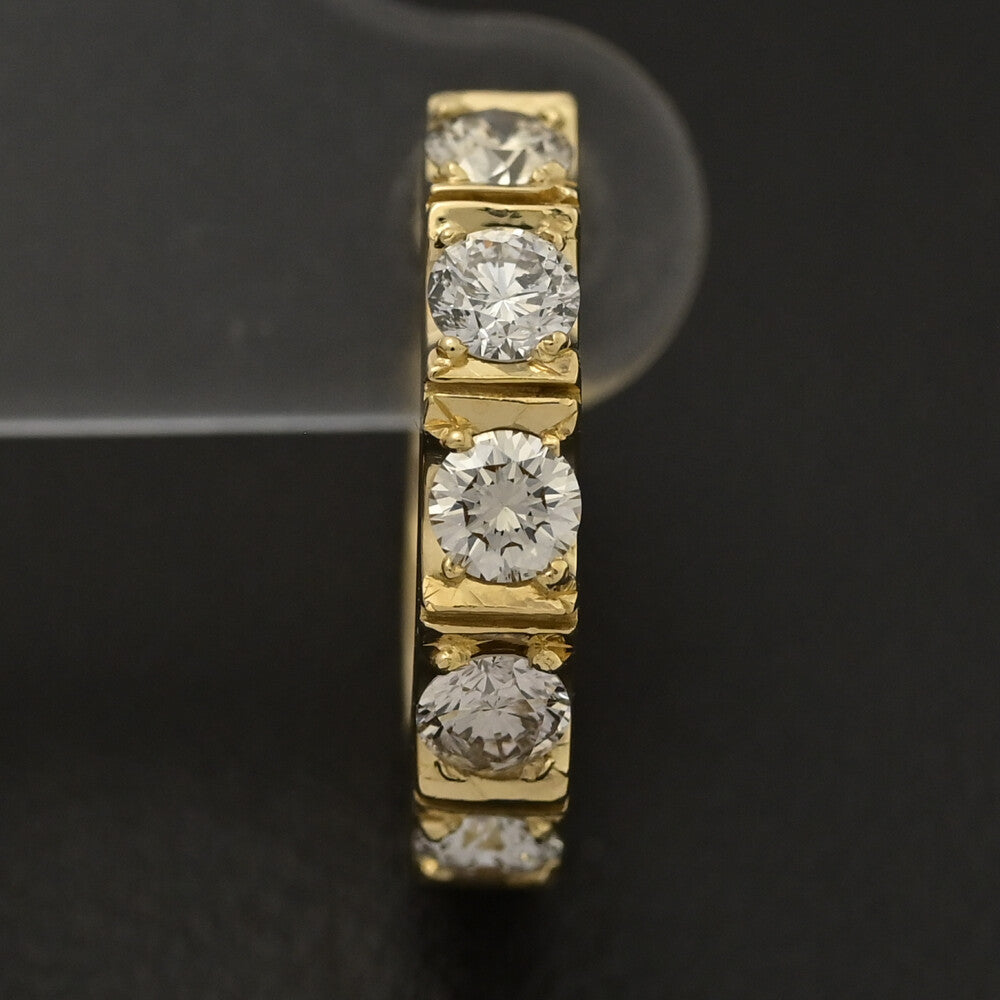 ダイヤモンド ピアス
