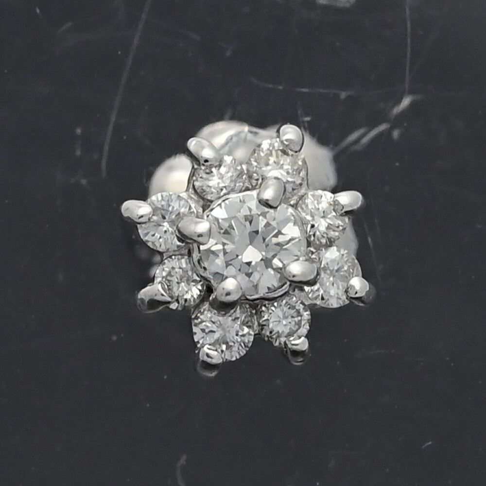 ダイヤモンド ピアス
