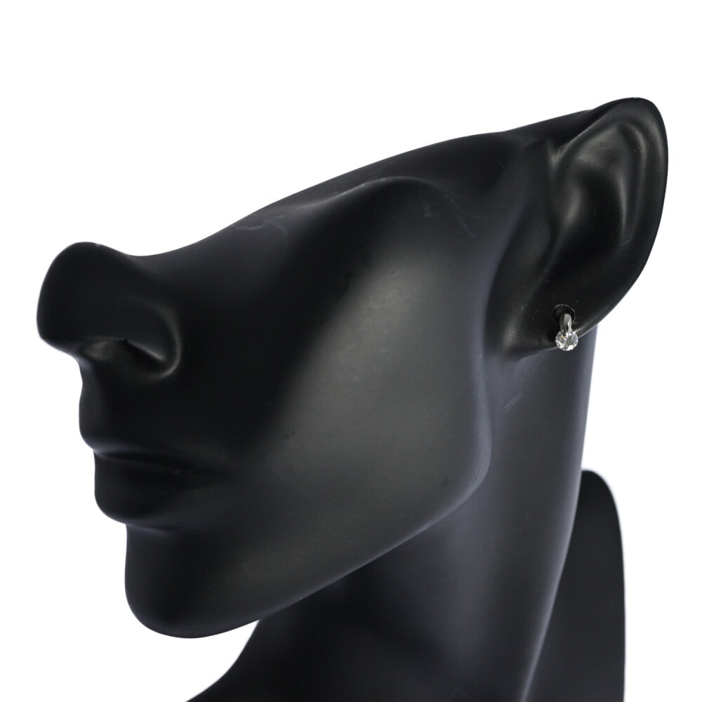 ダイヤモンド ピアス