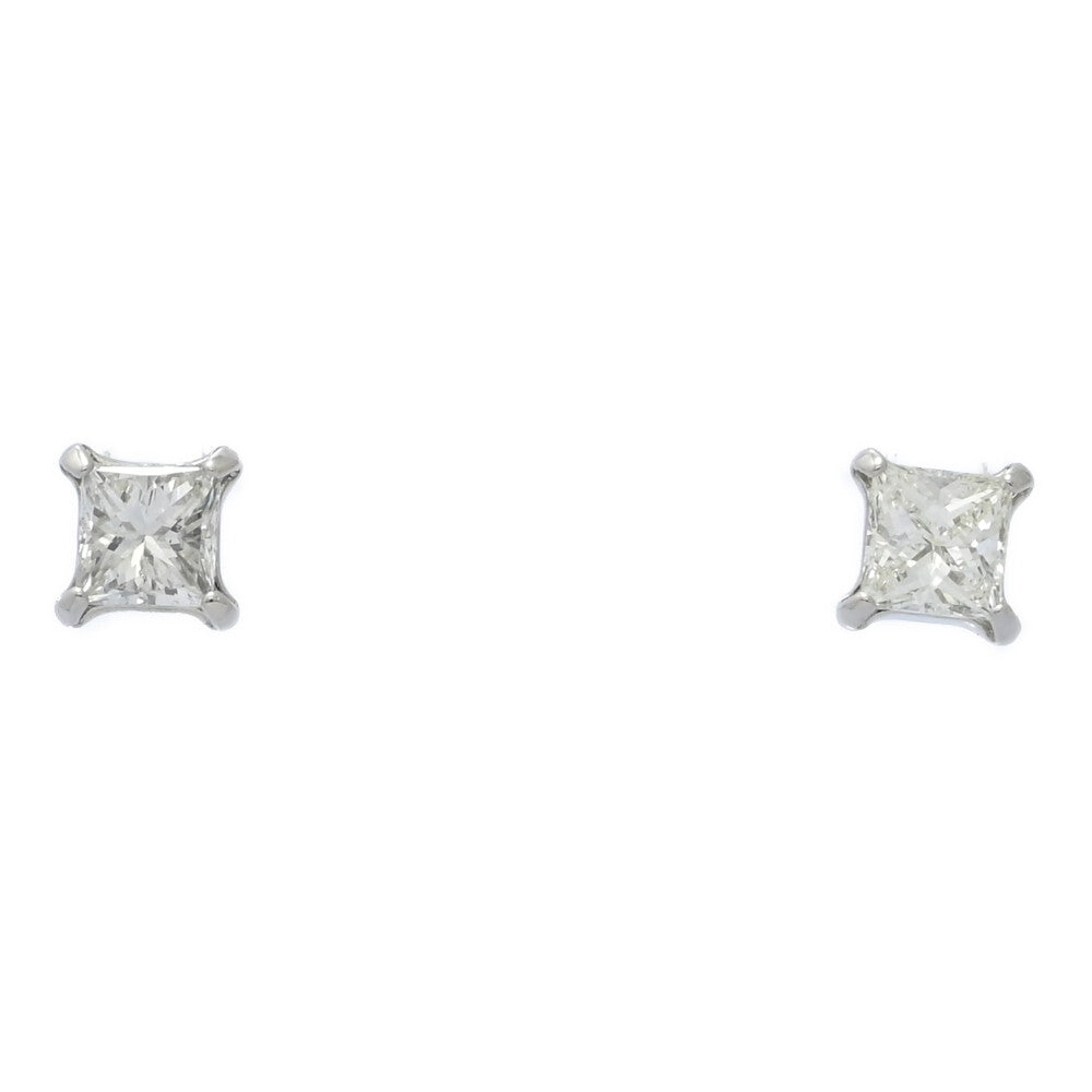 ダイヤモンド ピアス