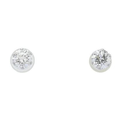 ダイヤモンド ピアス