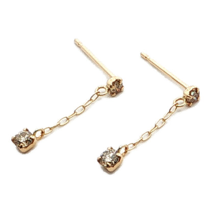 ダイヤモンド ピアス