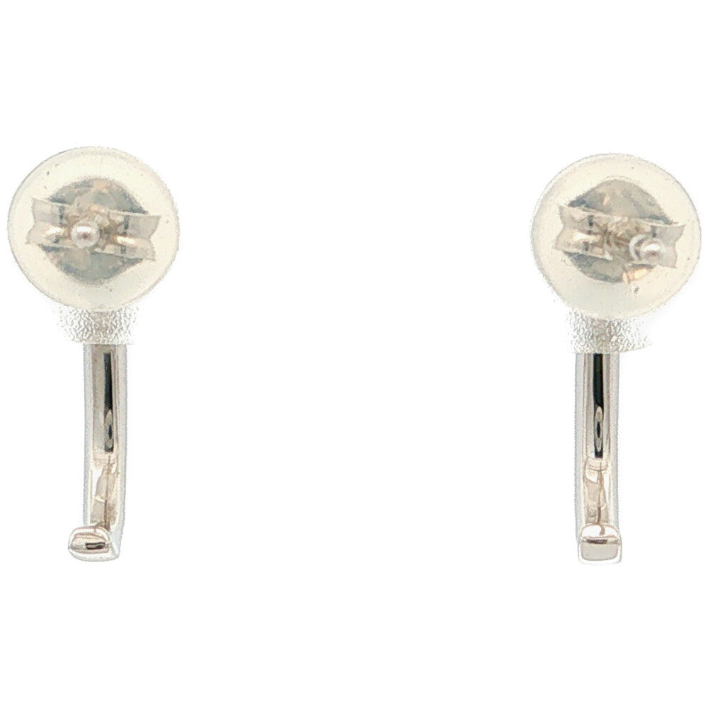 ダイヤモンド ピアス