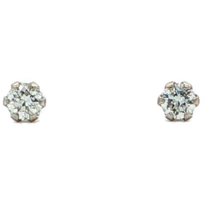 ダイヤモンド ピアス