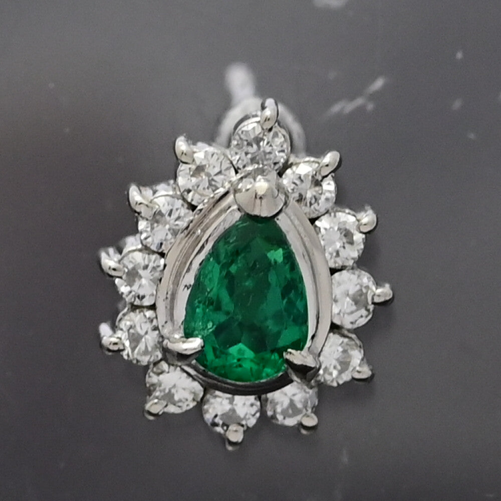 エメラルド ピアス
