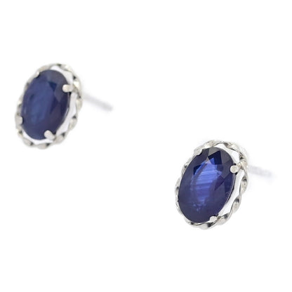 サファイア ピアス