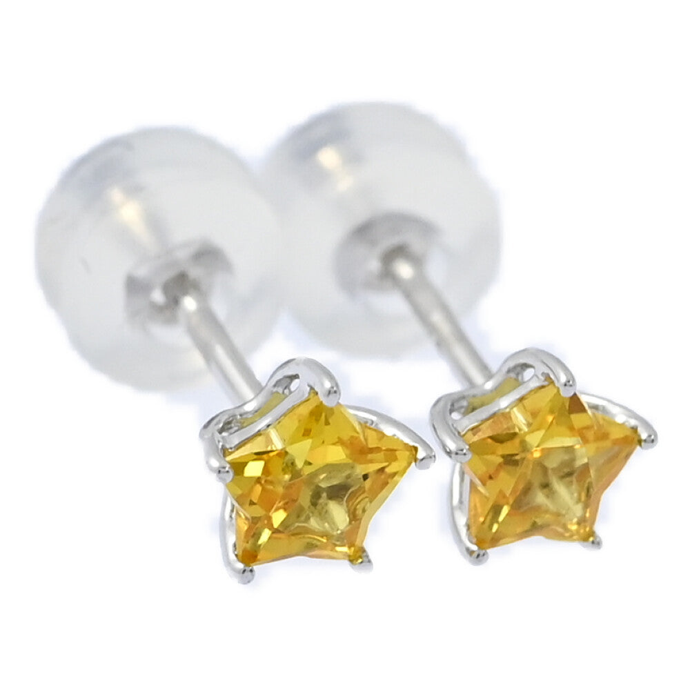 サファイア ピアス
