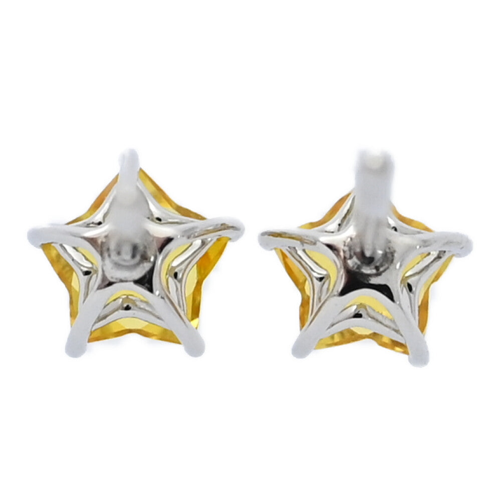 サファイア ピアス