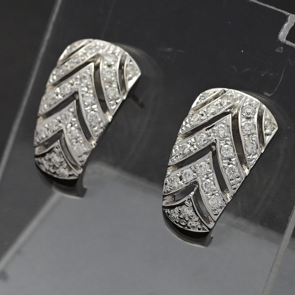 ダイヤモンド ピアス