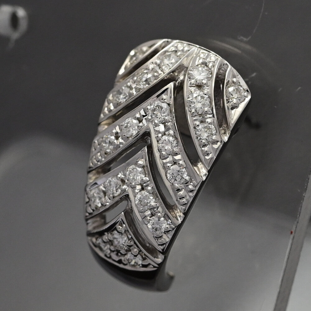 ダイヤモンド ピアス