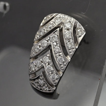 ダイヤモンド ピアス